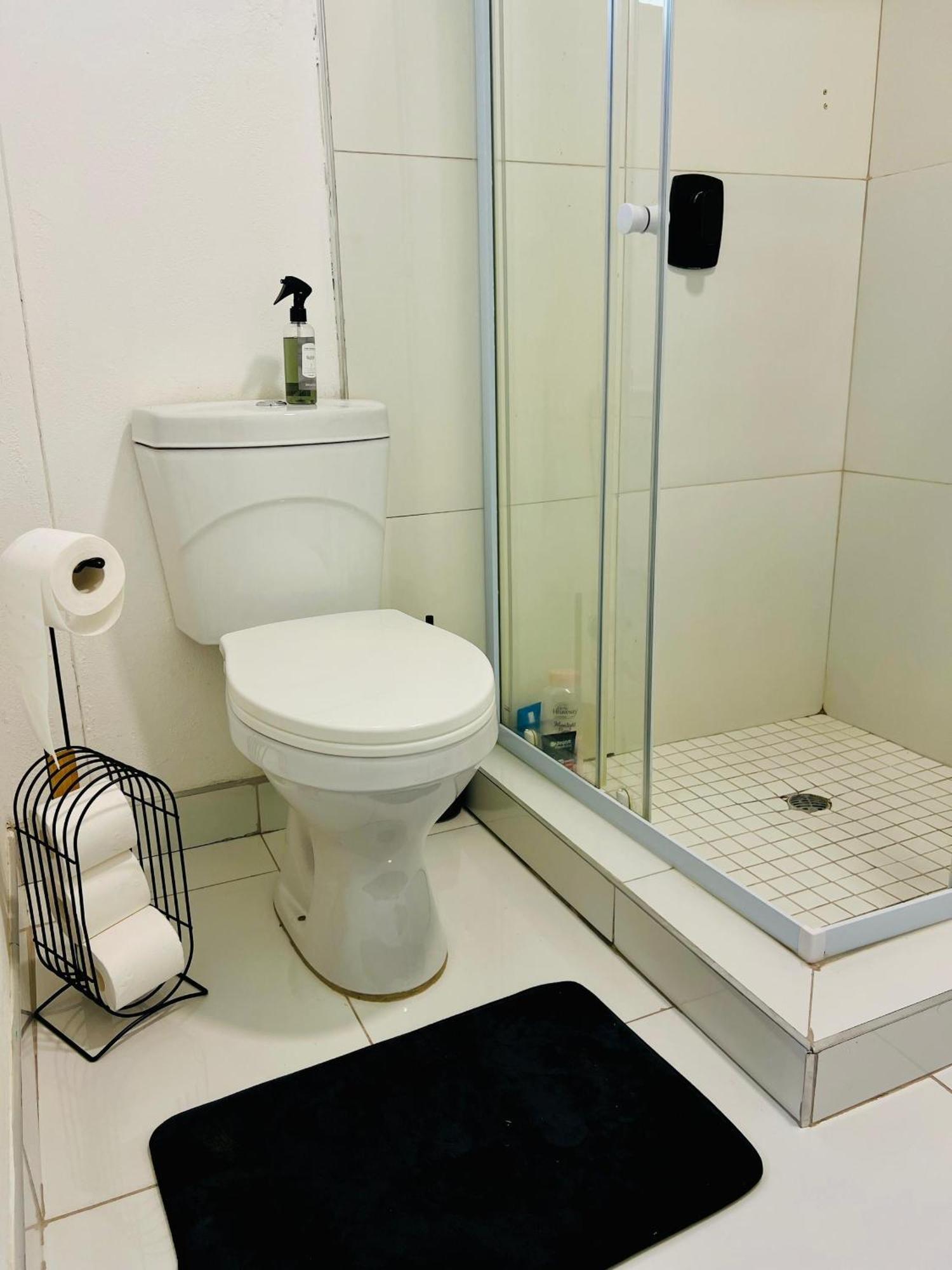 Easy Living Apartment Рунду Екстериор снимка