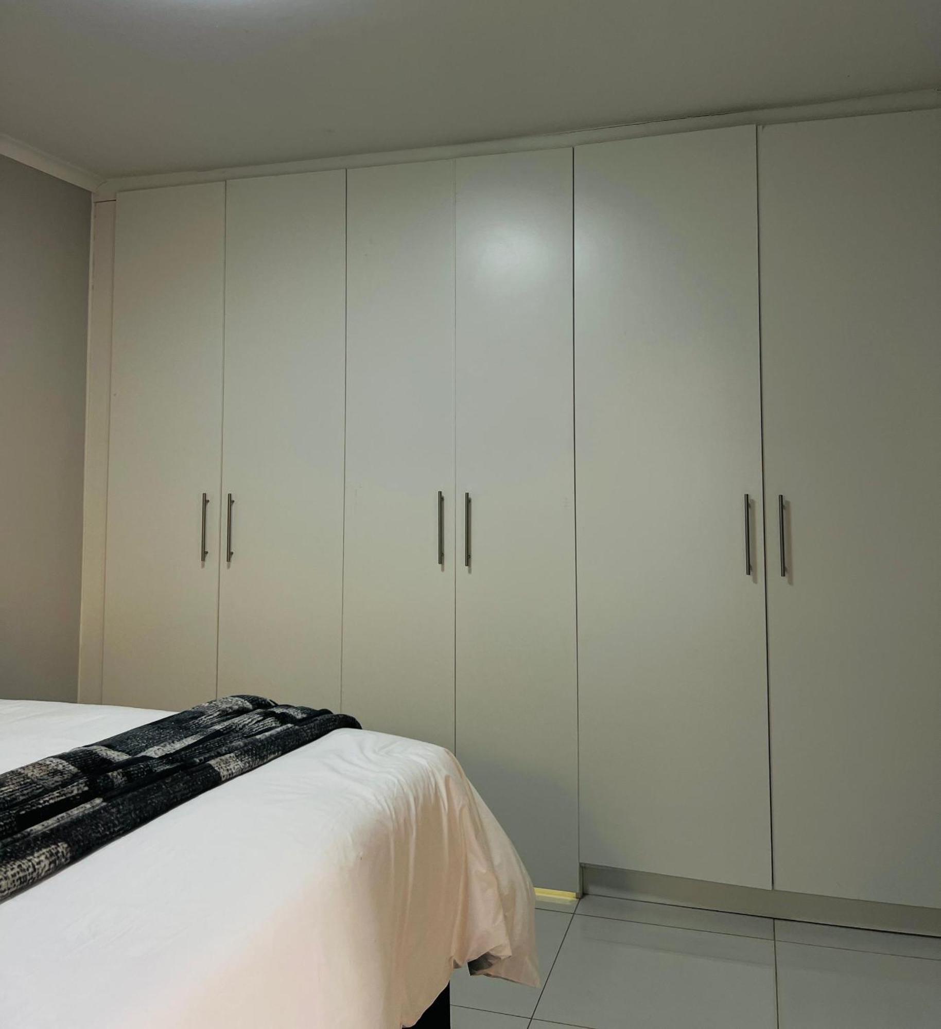 Easy Living Apartment Рунду Екстериор снимка